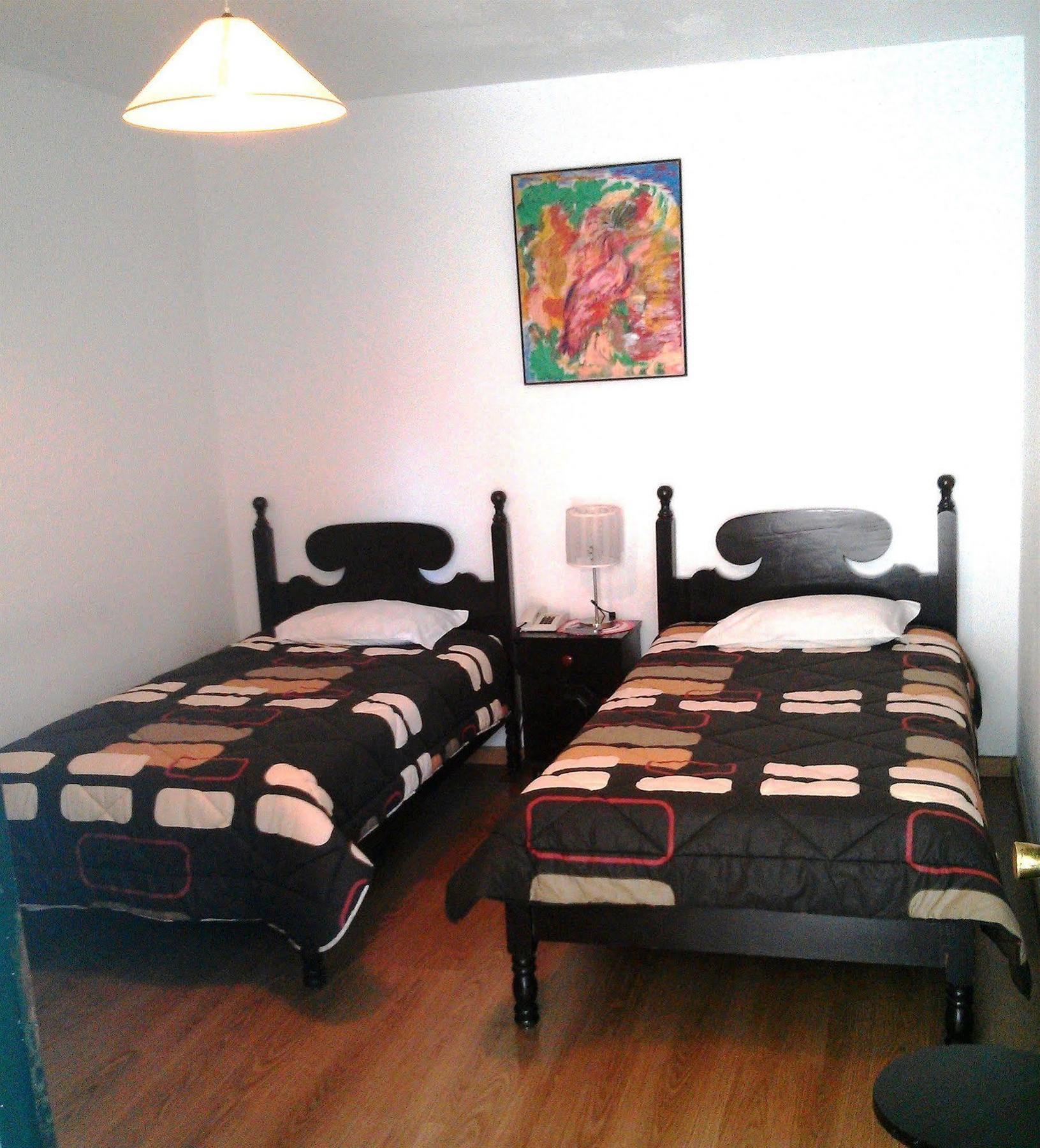 Pensao Residencial Teresinha Guest house 2*